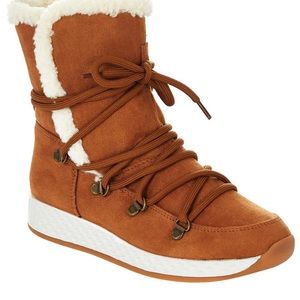 J slides Urban sport boots!